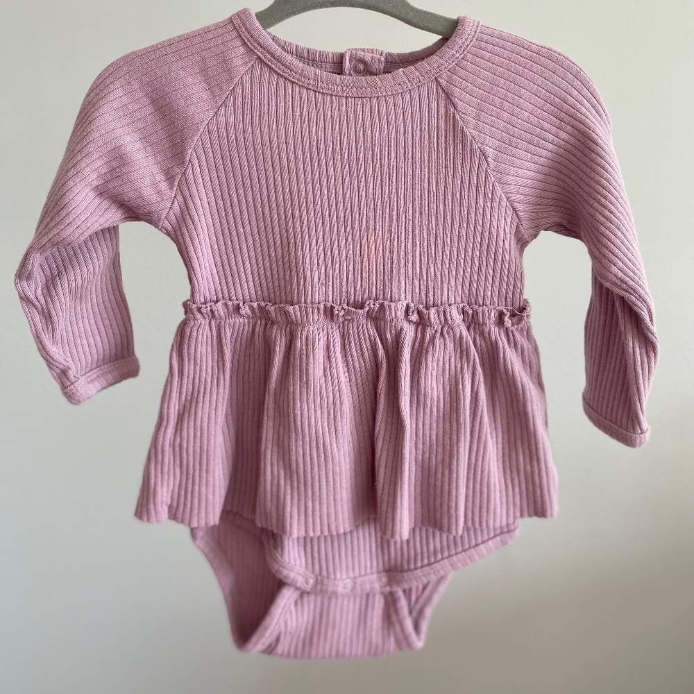 Spearmint baby 6-12 months skirted onesie